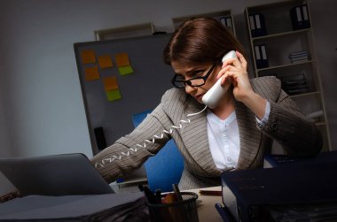 Kadın işçilerin aşırı işten acı   