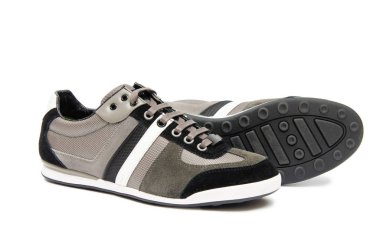 Beyaz arka plan üzerinde izole sportif gösteriler