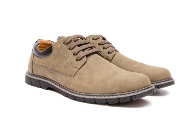 Beyaz arka plan üzerinde izole kahverengi ikna Ayakkabı