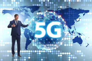 5g Internet kavramı düğmelere basarak işadamı ile