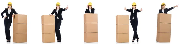 Kvinna byggare med låda isolerad på vit — Stockfoto