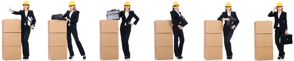 Mujer constructora con caja aislada en blanco —  Fotos de Stock