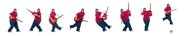 Hombre gordo con guitarra aislada en blanco — Foto de Stock