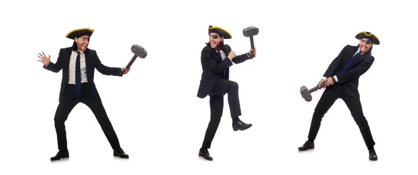 Piratenunternehmer hält Hammer isoliert auf weißem Grund — Stockfoto