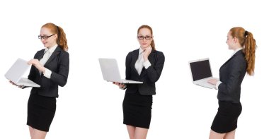 Dizüstü bilgisayarı olan iş kadını beyaza izole edildi