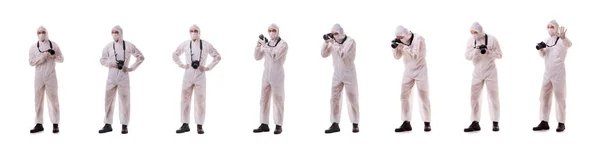 Especialista forense en traje de protección tomando fotos en blanco — Foto de Stock