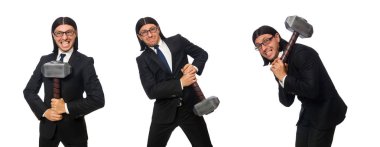 Yakışıklı işadamı beyaz izole çekiç tutma