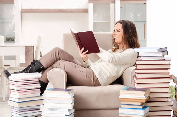 Young female student preparing for exams at home — Stock Photo, Image