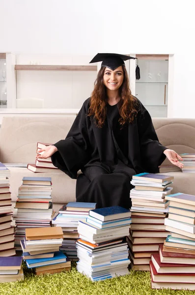 Young female student graduating from the university — Stock Photo, Image