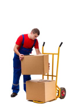 Beyaz izole kutusu ile genç erkek kurye 