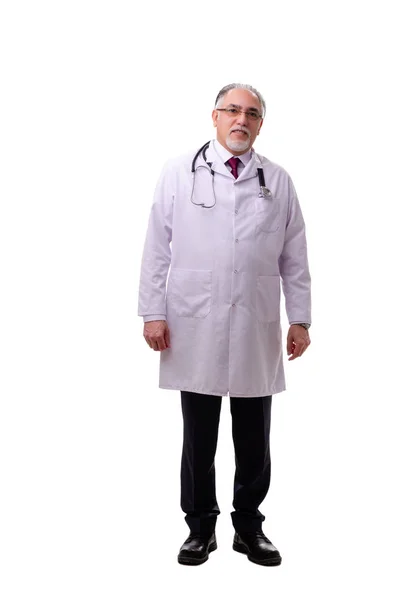 Viejo médico masculino aislado en blanco —  Fotos de Stock