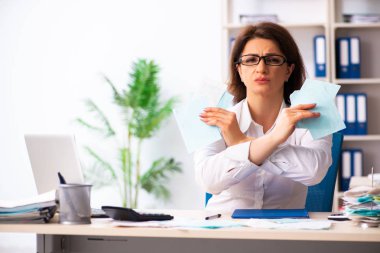 Bütçe kavramı planlama kadın işçiye