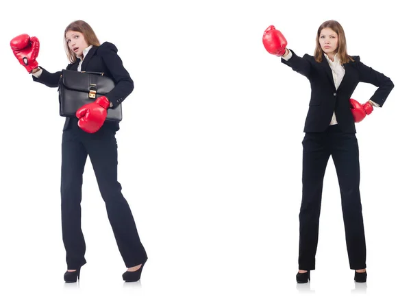 Mujer de negocios con guantes de boxeo aislados en blanco — Foto de Stock