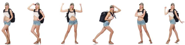 Mulher bonita em shorts com mochila — Fotografia de Stock