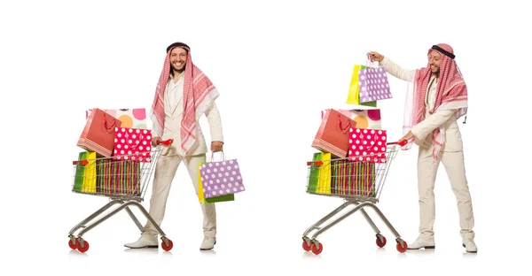 Homem árabe fazendo compras isolado no branco — Fotografia de Stock