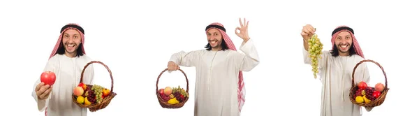 Homem árabe com frutas isoladas em branco — Fotografia de Stock