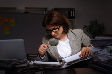 Kadın işçilerin aşırı işten acı