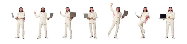 Arabski biznesmen z komputerem na białym — Zdjęcie stockowe