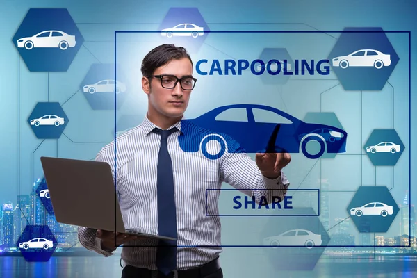 Empresario en concepto de carpooling y carsharing —  Fotos de Stock