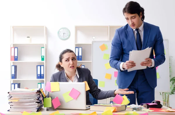 Two colleagues employees working in the office — Stock Photo, Image