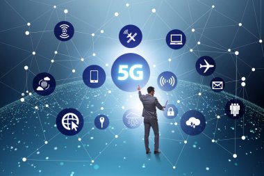 5g Internet kavramı düğmelere basarak işadamı ile