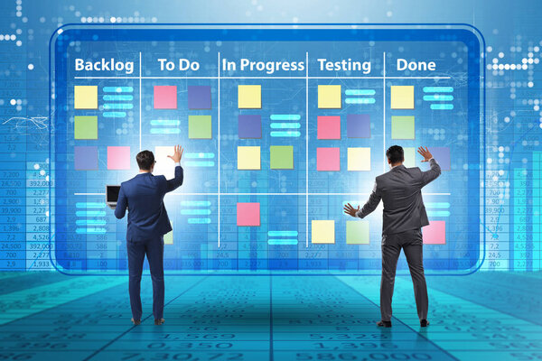 Бизнесмен в гибких методов концепции
