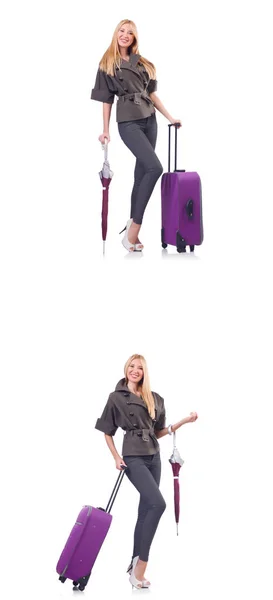 Νεαρή όμορφη γυναίκα με βαλίτσα και ομπρέλα απομονωμένη στο whi — Φωτογραφία Αρχείου