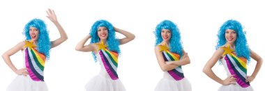 Beyaz izole peruk kadınla 