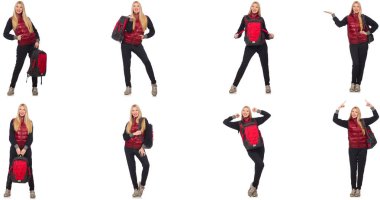 Sırt çantalı genç bir kadın bembeyaz 