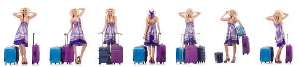 Vacker kvinna med resväska isolerad på vit — Stockfoto