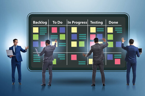 Бизнесмен в гибких методов концепции

