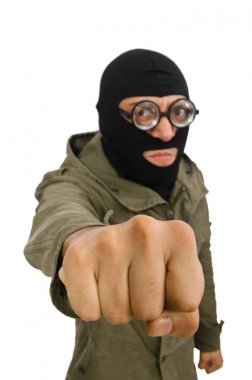 Maske takan suçlu beyaz üzerine izole edildi