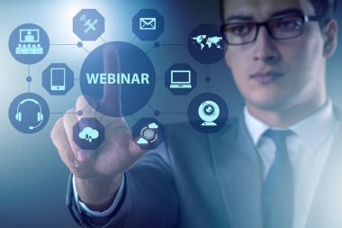 İşadamı online webinar kavram