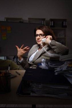 Kadın işçilerin aşırı işten acı   