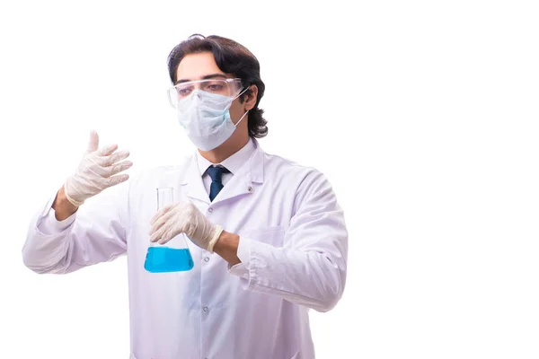 Молодой химик изолирован на белом фоне — стоковое фото
