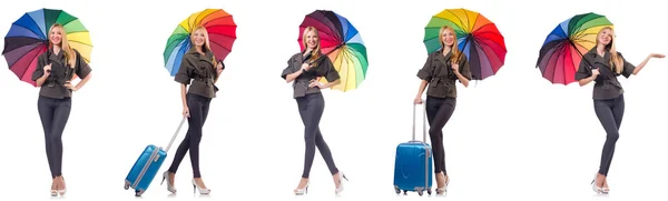 Kobieta z walizką i parasolem na białym tle — Zdjęcie stockowe