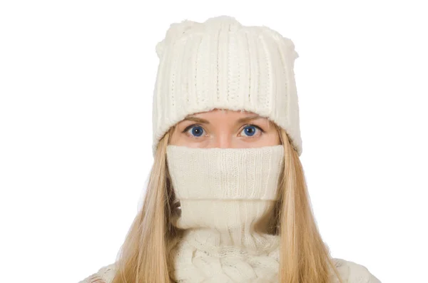 Donna che indossa abiti caldi su bianco — Foto Stock