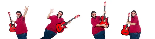 Fet man med gitarr isolerad på vit — Stockfoto