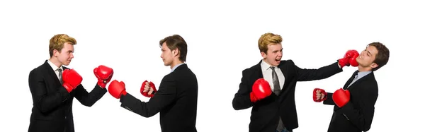 Paar Geschäftsleute boxen auf Weiß — Stockfoto