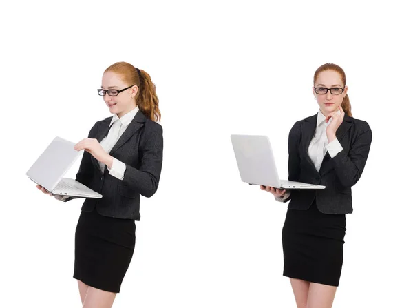 Affärskvinna med bärbar dator isolerad på vit — Stockfoto