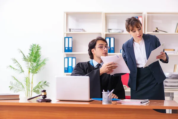 Two lawyers working in the office — Stock Photo, Image