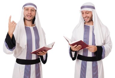 Arap adam beyaz izole Kur'an ile