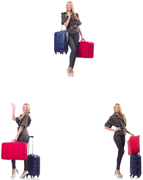度假时提着手提箱的漂亮女人 — 图库照片