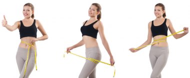 Genç kadın ile egzersizleri yapıyor ölçme aygıtı 