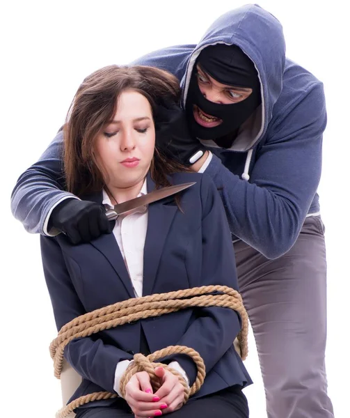 Ножітель погрожує зв'язаною жінкою — стокове фото