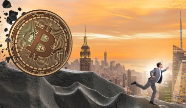 İşadamı cryptocurrency blockchain kavramında takip Bitcoin