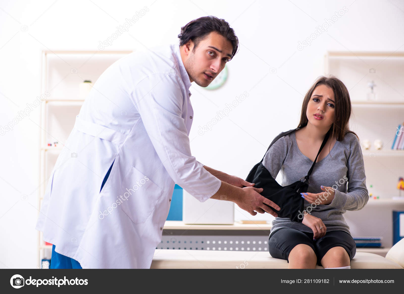 Врач латинка дала возбужденному пациенту Nemocnice doktor