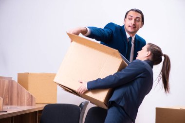 İki çalışanın işten çıkarılması 