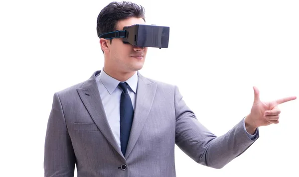 Homme d'affaires portant des lunettes VR réalité virtuelle isolé sur blanc — Photo
