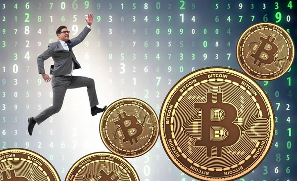 Επιχειρηματίας σε bitcoin έννοια αύξηση των τιμών — Φωτογραφία Αρχείου